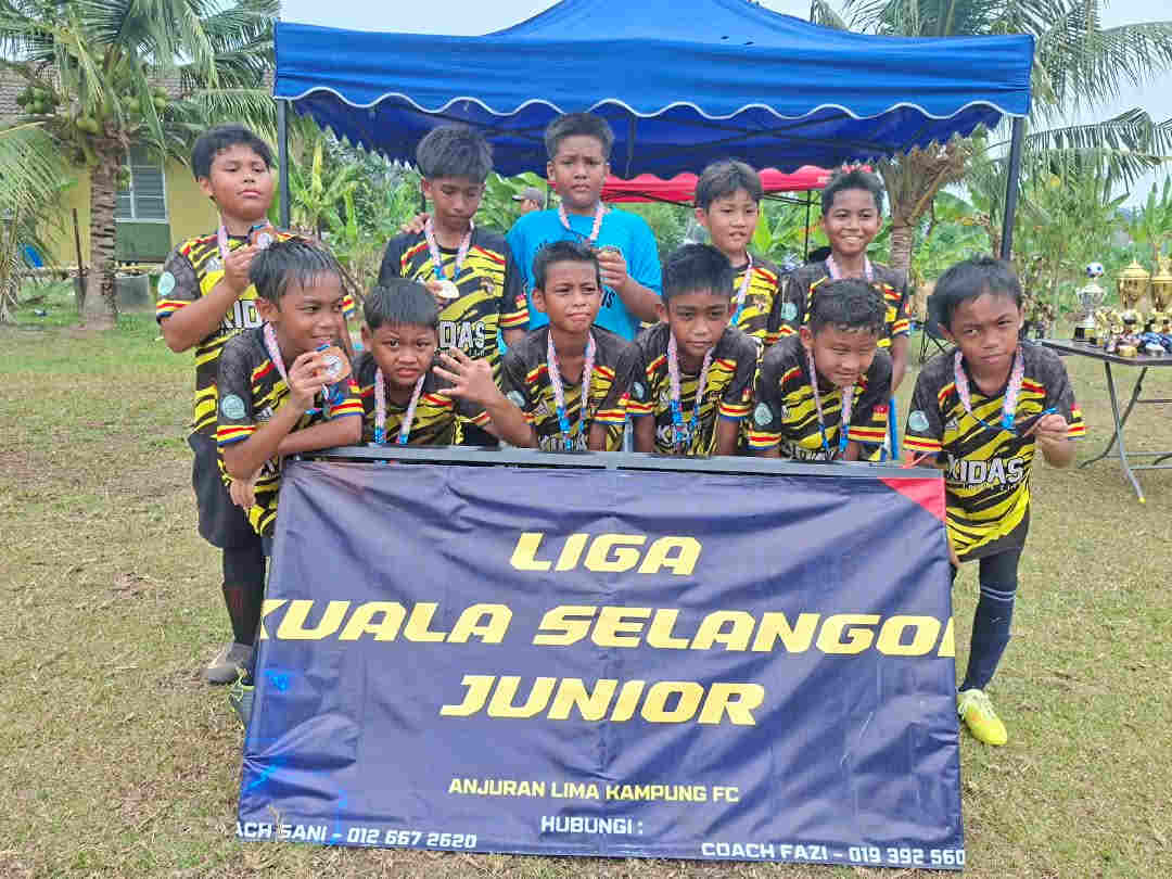 KIDAS U12 Raih Kemenangan di Padang Sekolah Rendah Parit Mahang
